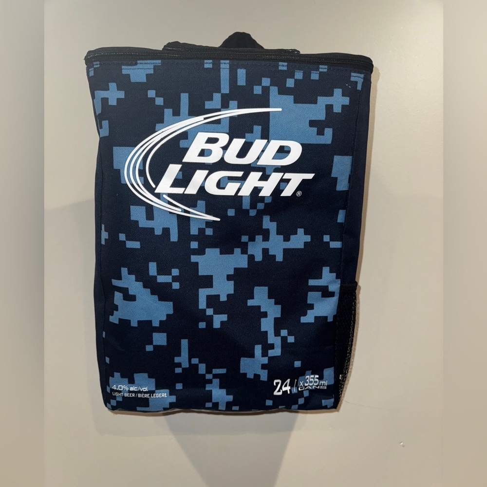 Bud‎ Light 24 Beer Can Cooler Backpack